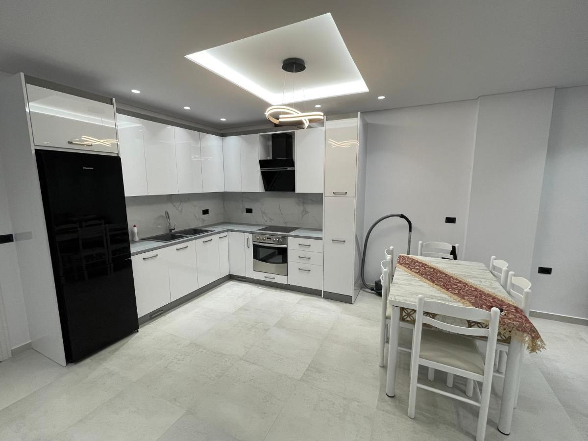 Alpha Lux Apartment Саранде Екстериор снимка